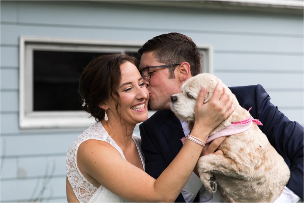 GREEN SUMMER MILWAUKEE WEDDING | HAPPY TAKES PHOTOGRAPHY