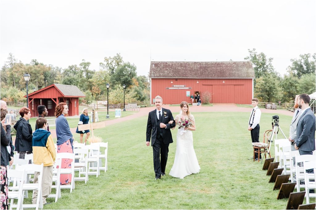 Old World Wisconsin fall wedding day | Happy Takes Photography