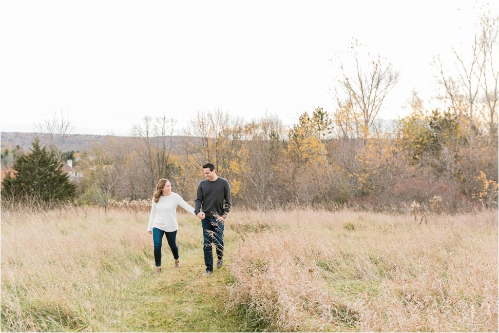 RICHFIELD, WI ENGAGEMENT SESSION | HAPPY TAKES PHOTOGRAPHY