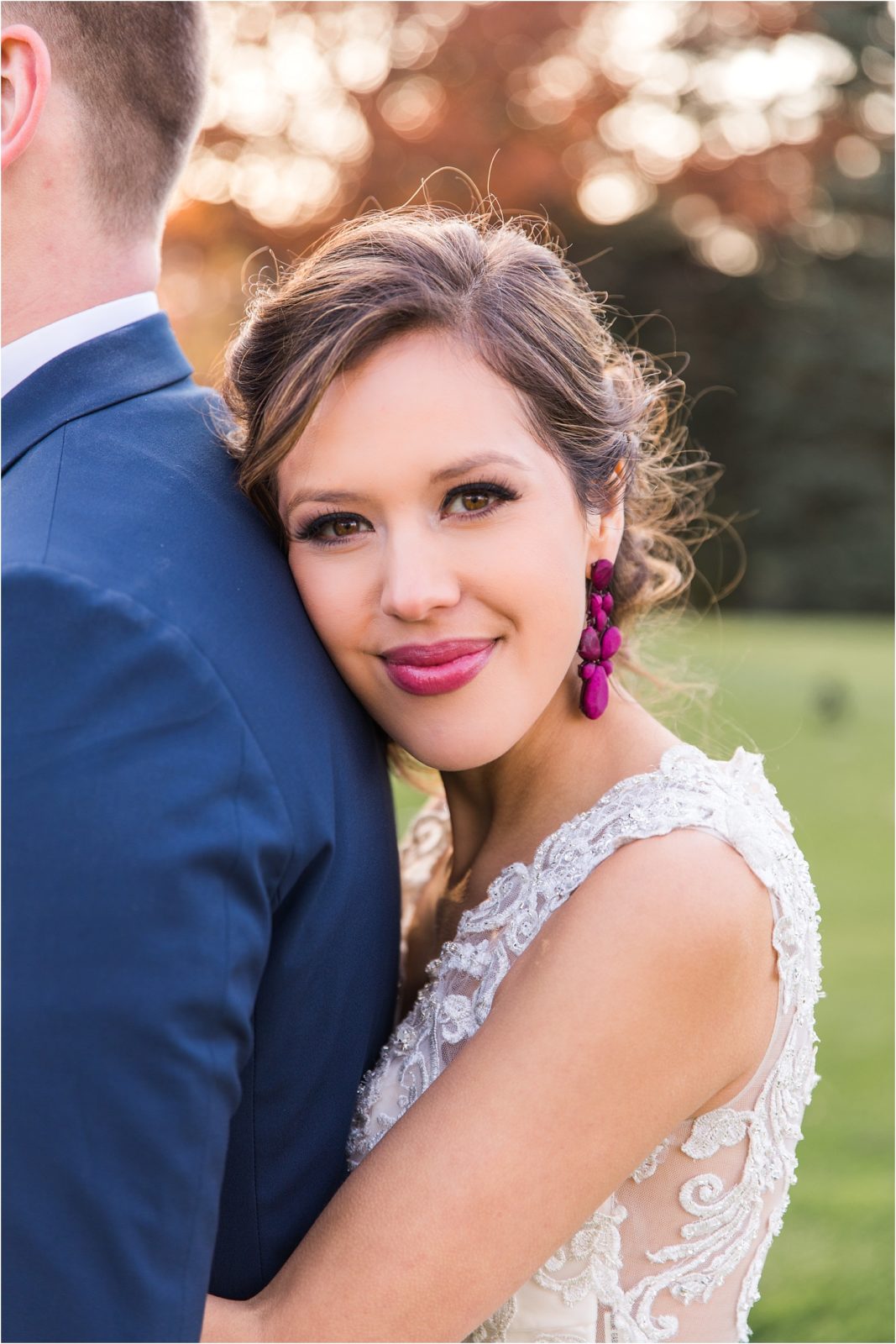 Burgundy Fall Wedding in Milwaukee, WI | Happy Takes Photography 