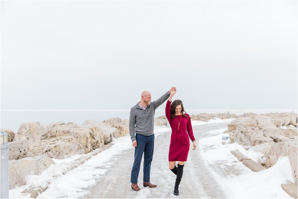 Lakefront Engagement Session in Milwaukee, WI | Happy Takes Photography