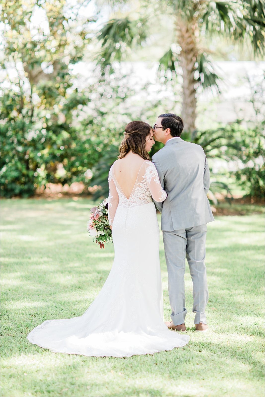 Lowndes Grove Wedding in Charleston | Happy Takes Photography